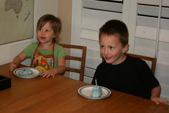 Tommy turns 6, continued 002